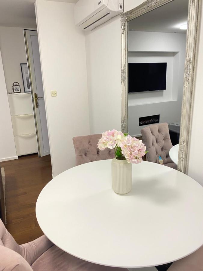 Sweet Flat With 2 Bedrooms Split Croatia 외부 사진